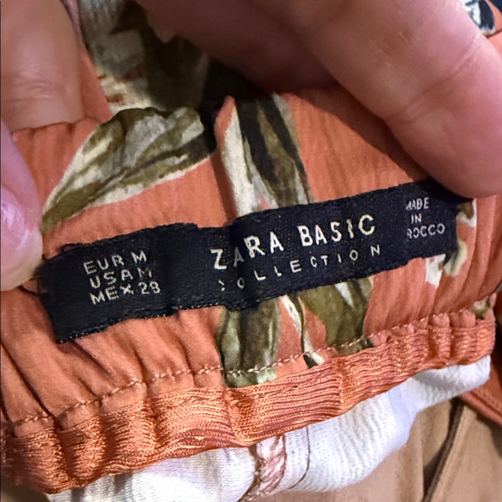 Zara Floral Wide-Leg Pants in Rust and Blue - Picture 3 of 3